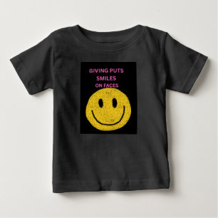 Giving Puts Smiles On Faces Kids Jersey T-Shirt –