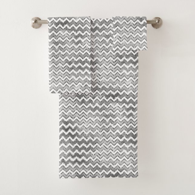 Glam Silver White Zigzag Stripes Bath Towel Set (Insitu)
