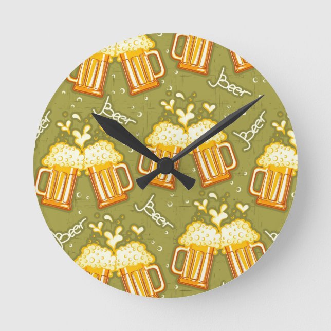 Glasses Of Beer Pattern Round Clock (Front)