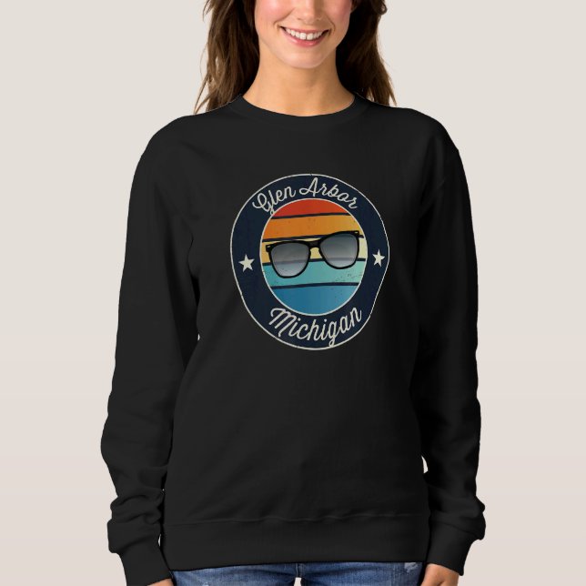 Glen Arbor Michigan MI Vacation Souvenir Sunglasse Sweatshirt (Front)