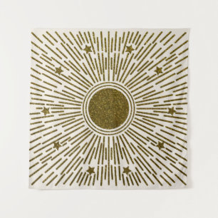 Glittering golden sun, vintage rays. tapestry