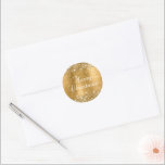 Glittery Gold Foil Merry Christmas Classic Round Sticker<br><div class="desc">Fancy calligraphy Merry Christmas envelope seal stickers for your special holiday greetings or invite. Girly faux sparkly gold glitter on the top and bottom edge over a faux golden brushed metal style ombre foil. The colour of the old-fashioned text graphic can be changed. The main colours are golden yellow, beige,...</div>