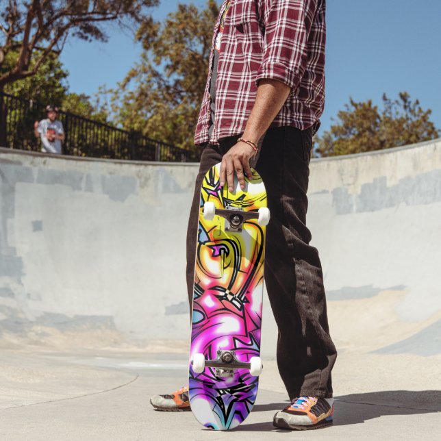 Glowing Graffiti Skateboard (Outdoor 2)
