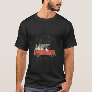 Gnome Family Christmas Red Truck Gnomies Xmas Holi T-Shirt