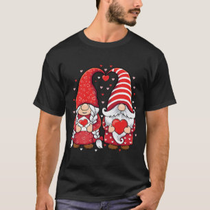 Gnomes couple Holding Hearts love pattern Valentin T-Shirt