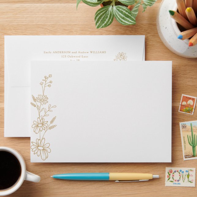 Gold and White Botanical Daisy Garden Wedding Envelope (Desk)