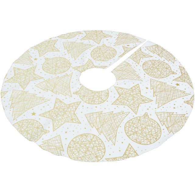Gold and White Christmas Pattern Tree Skirt (Angled)
