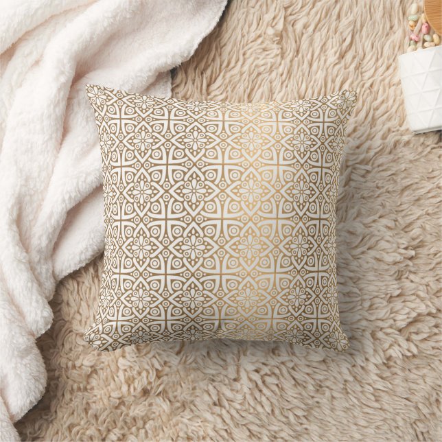 gold  arabic pattern cushion (Blanket)