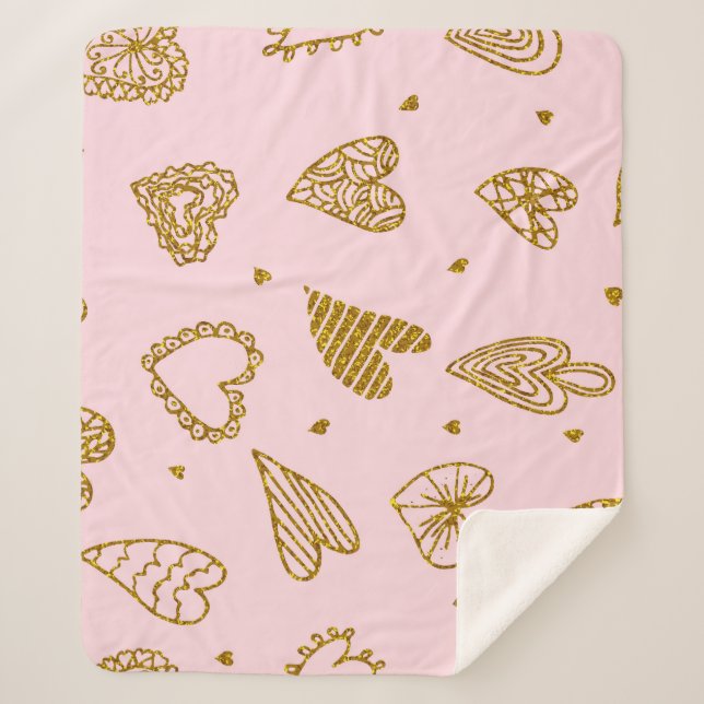 Gold glitter hearts: pink background pattern sherpa blanket (Front)