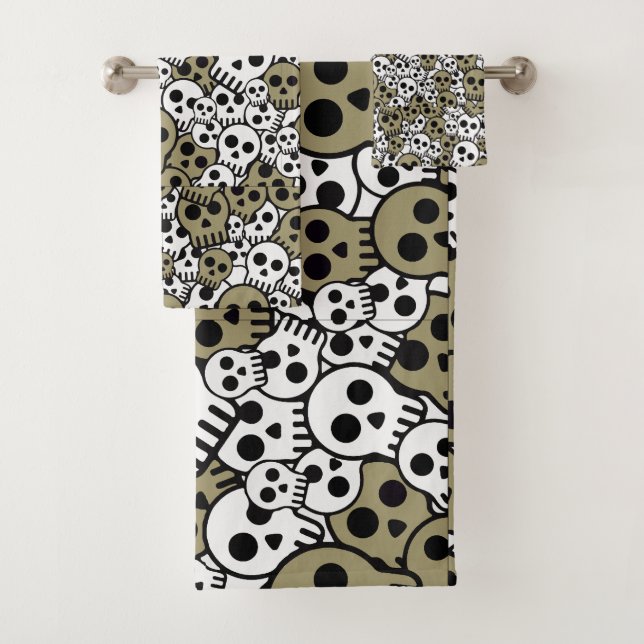 Gold Gothic Skull Pattern Print Bath Towel Set (Insitu)