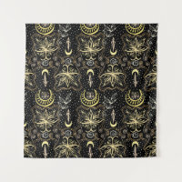 Gold Lotus: Crescent Vintage Elegance.