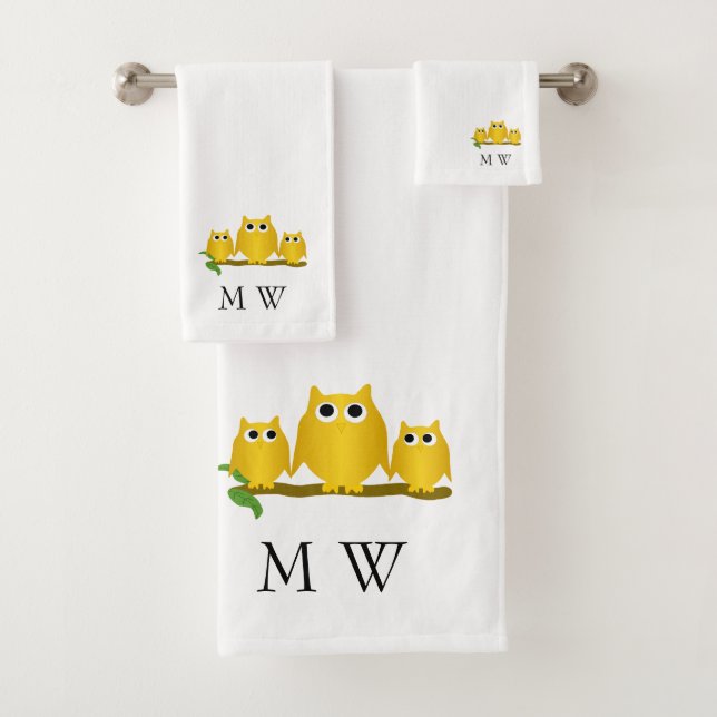 Gold Owls Design Monogrammed Bath Towel Set (Insitu)
