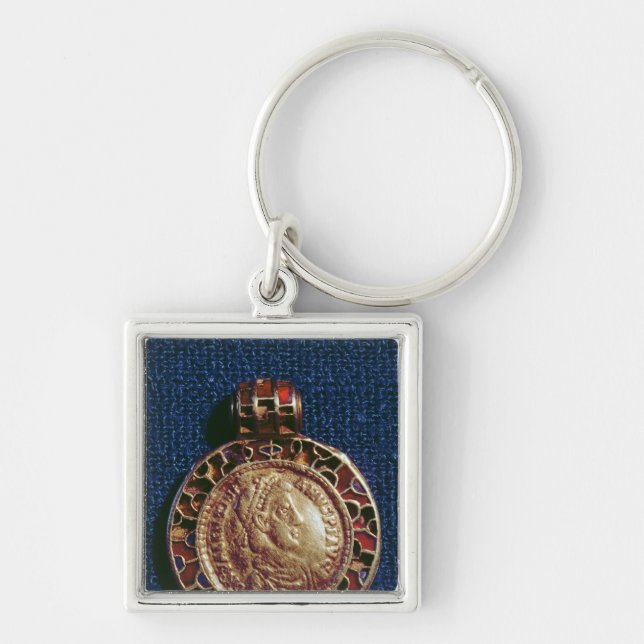 Gold pendant in the form of a coin key ring (Front)