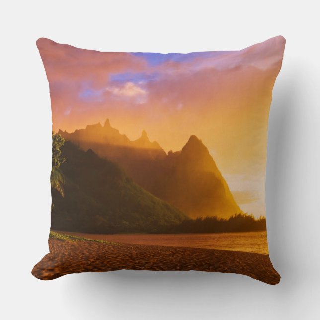 Golden beach sunset, Hawaii Cushion (Front)