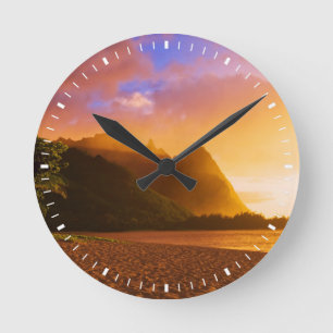 Golden beach sunset, Hawaii Round Clock