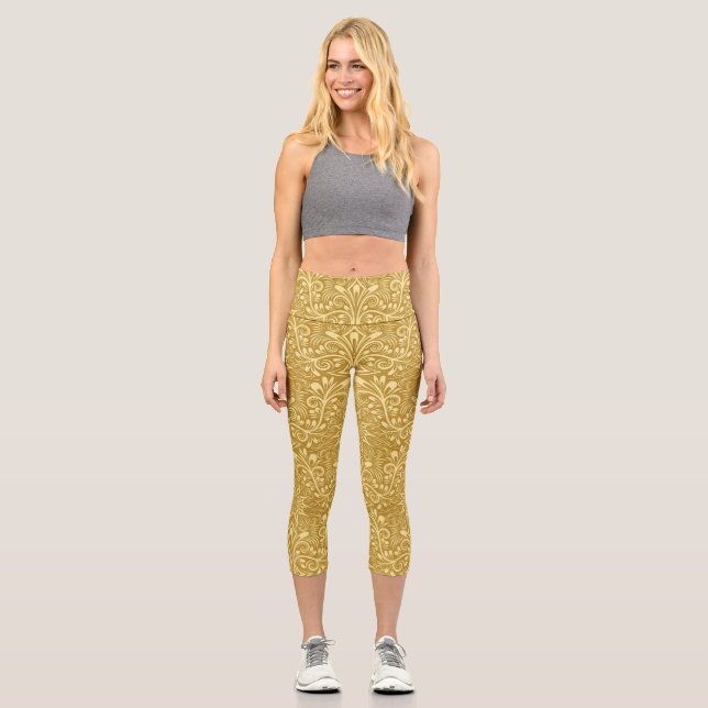 Golden Damask Baroque Floral Pattern Capri Leggings (Front)