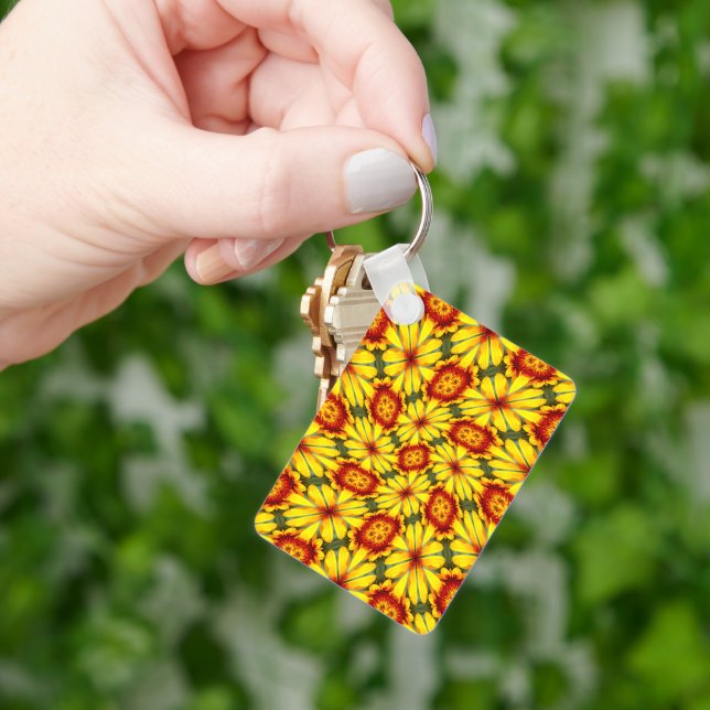 Golden Flowers Pattern Key Ring (Hand)