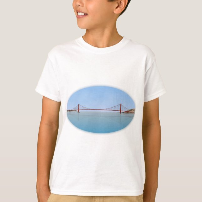 Golden Gate Bridge: 3D Model: T-Shirt (Front)