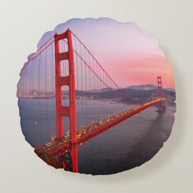 Golden gate bridge throw pillow (Front)