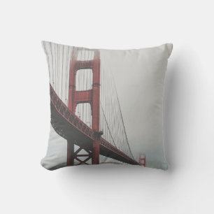 GOLDEN GATE BRIDGE UNDER BLUE SKY AT DAYTIME CUSHION
