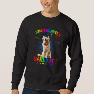 Golden Graduation Class Of 22 Kindergarten Nailed  Sweatshirt