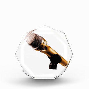Golden Microphone Award