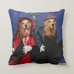 Golden Retriever Christmas Carolers Cushion