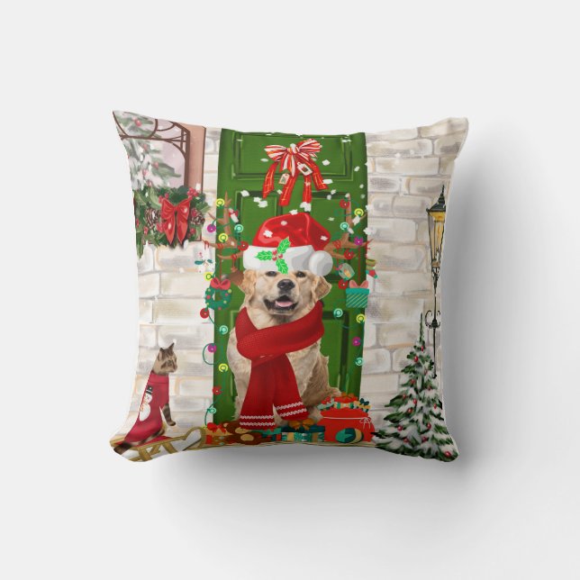 Golden Retriever Dog Christmas Cushion (Front)