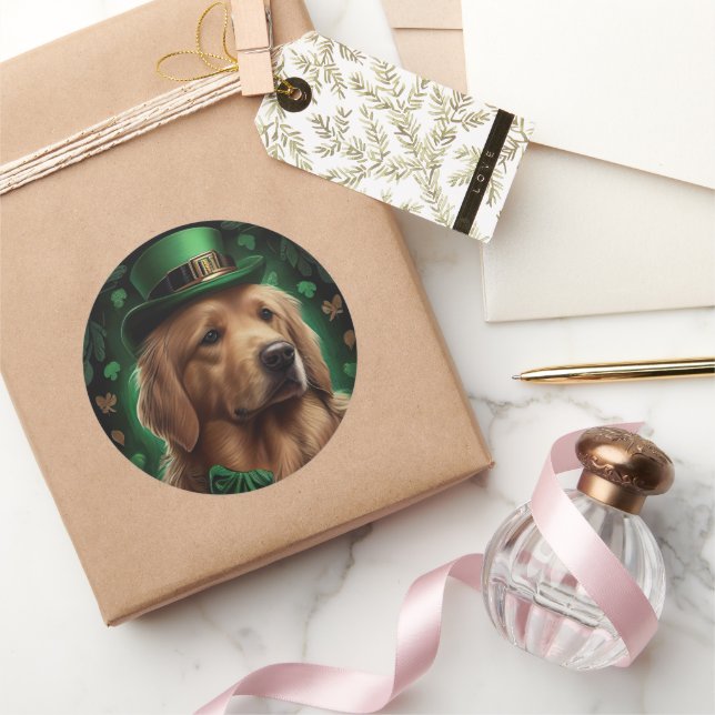 Golden Retriever Dog in St. Patrick's Day Classic Round Sticker (Gifting)