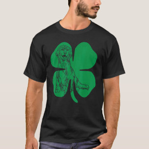 Golden Retriever Green Shamrock Saint Patricks Day T-Shirt