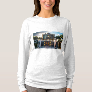 Golden Royal Palace" – AI-Generated Islamic-Inspir T-Shirt