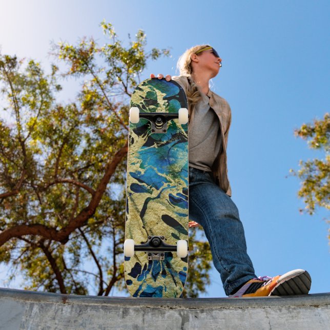 Golden Sea Skateboard (Outdoor 1)