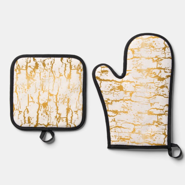 Golden Tree Bark Cracks Oven Mitt & Pot Holder Set (Front)