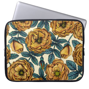 Golden-Yellow Roses - Vintage-Inspired Floral Laptop Sleeve