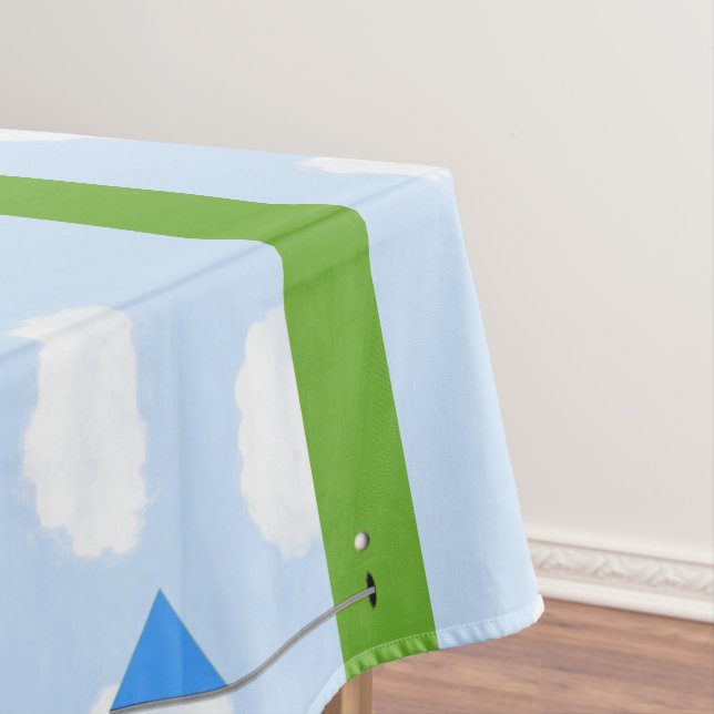 Golf Party Tablecloth (In Situ)