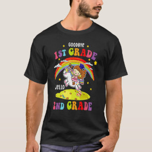 Goodbye 1st Grade Graduation Hello 2nd Grade Unico T-Shirt