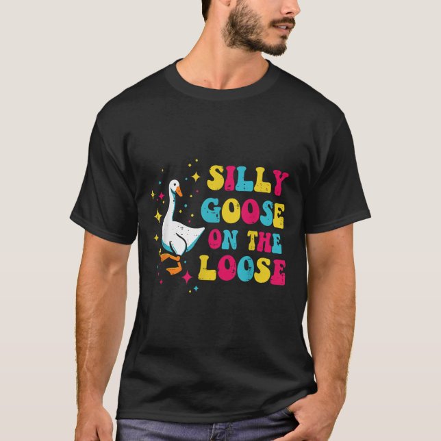Goose Silly On The Loose Groovy Retro Animal Women T-Shirt (Front)