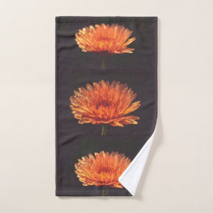 Gorgeous Dramatic Peach Daisy Photos Hand Towel