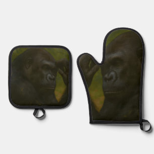 Gorilla Reflection – Thoughtful Wildlife Portrait Oven Mitt & Pot Holder Set
