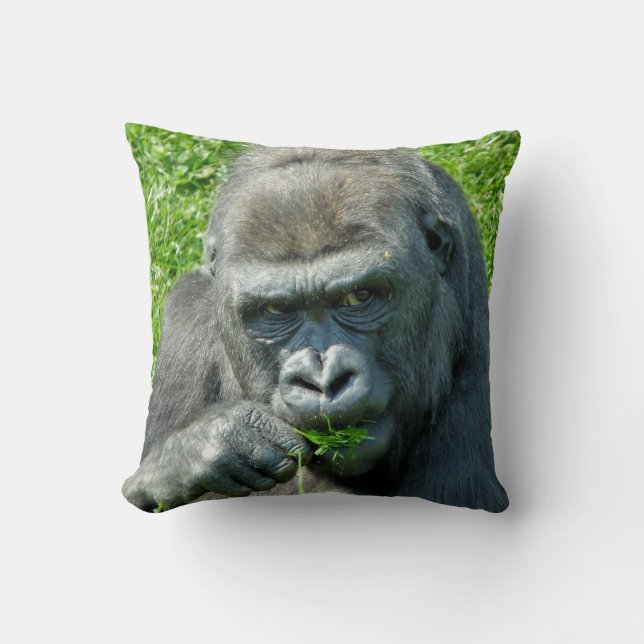 GORILLAS CUSHION (Front)