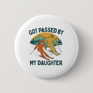 Got Ped By My Daughter Funny Skiing Dad Winter Spo 6 Cm Round Badge