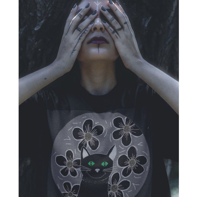 Goth cat whimsigoth black cats flowers T-Shirt (Creator Uploaded)