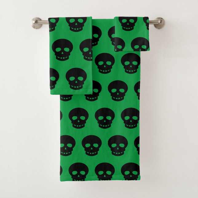 Goth Emerald Forest Dark Green Black Skull Pattern Bath Towel Set (Insitu)