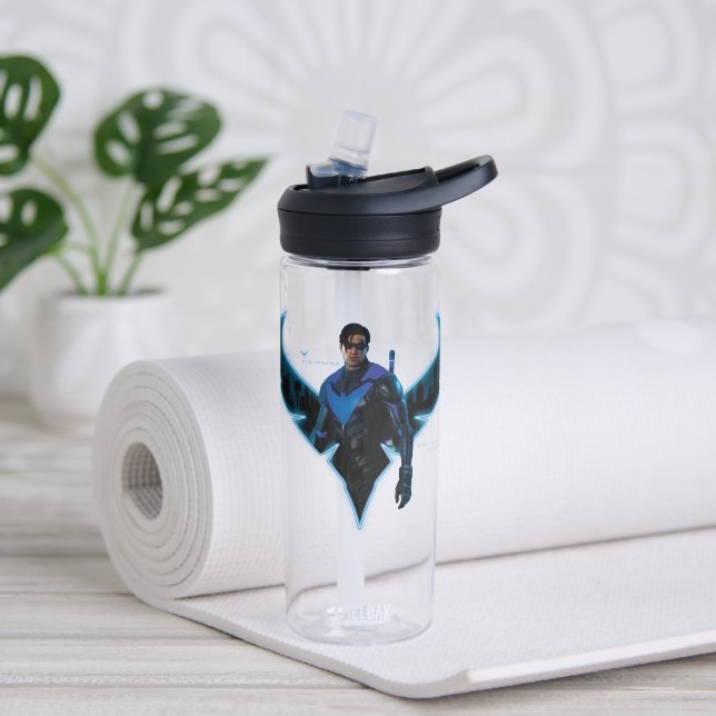 Gotham Knights Nightwing in Logo Water Bottle (Yoga)