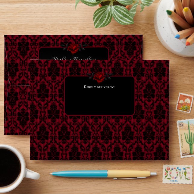 Gothic Red Damask And Rose Envelope (Desk)