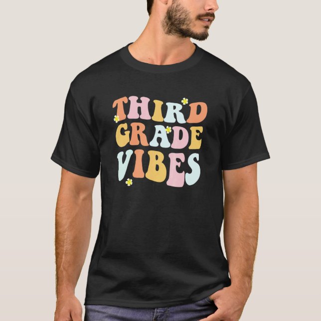 Grade 3 Teachers  Students   Hippie Third Grade Vi T-Shirt (Front)