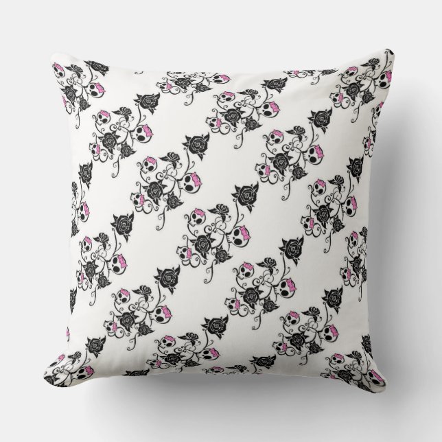 Grade A Cotton Throw Pillow/Skulls Cushion (Front)