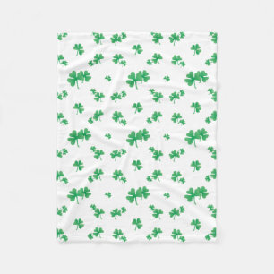 Gradient Green Irish Shamrock Pattern Fleece Blanket
