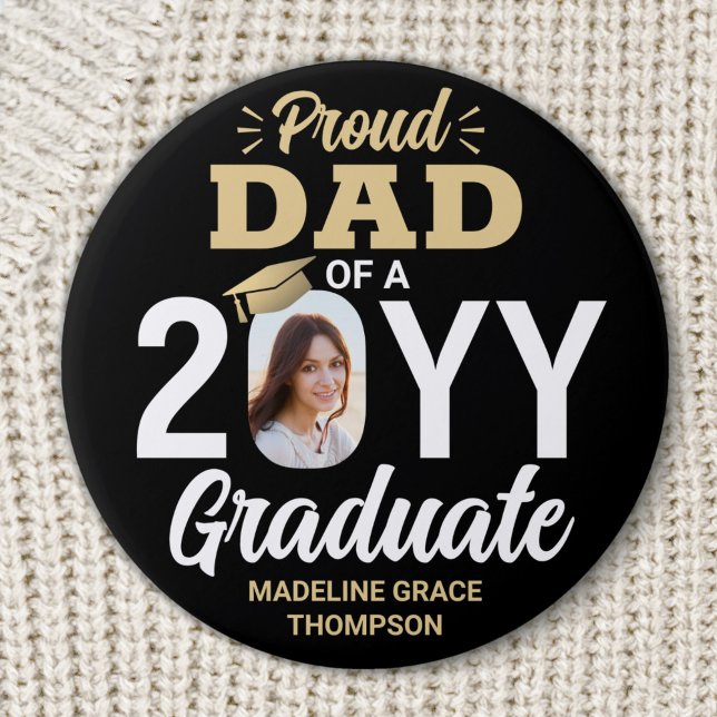 Graduate Photo Proud Dad Elegant Black and Gold 7.5 Cm Round Badge (Creator Uploaded)