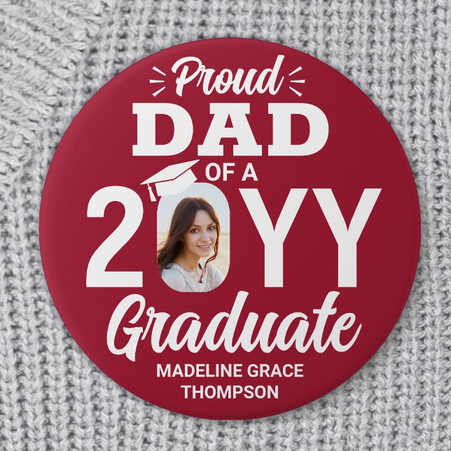 Graduate Photo Proud Dad Modern Red and White 7.5 Cm Round Badge (Creator Uploaded)